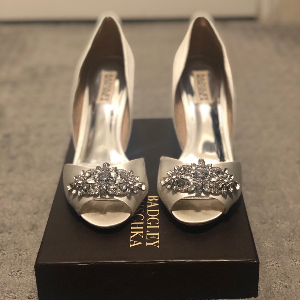 Badgley Mischka White Bridal Pumps (Size 8)